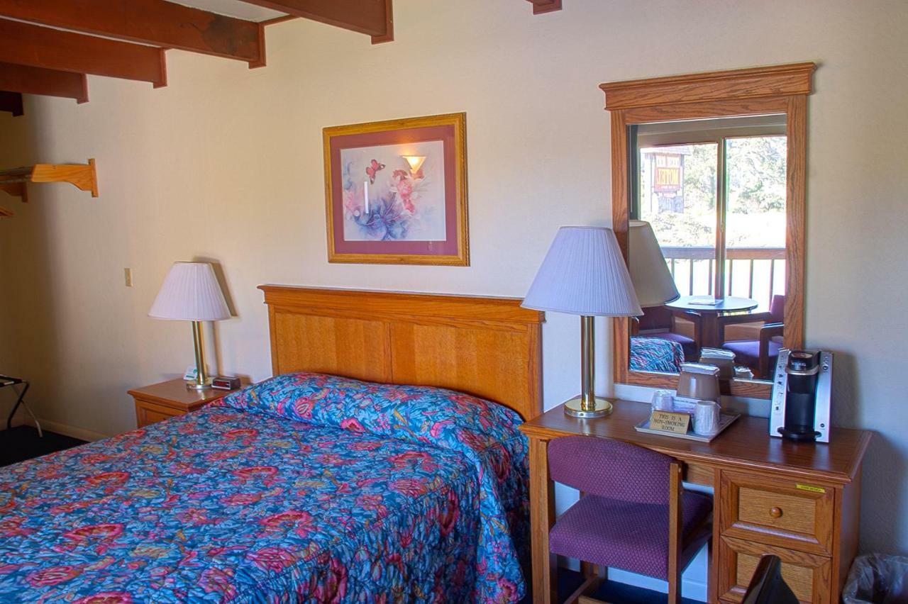Crescent Beach Motel Crescent City Oda fotoğraf